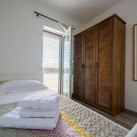 Apartman Paula Kaštela Exterior foto