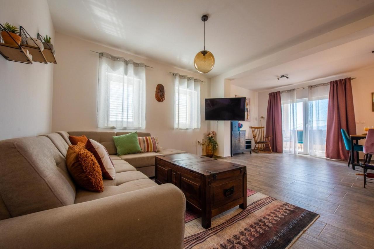 Apartman Paula Kaštela Exterior foto