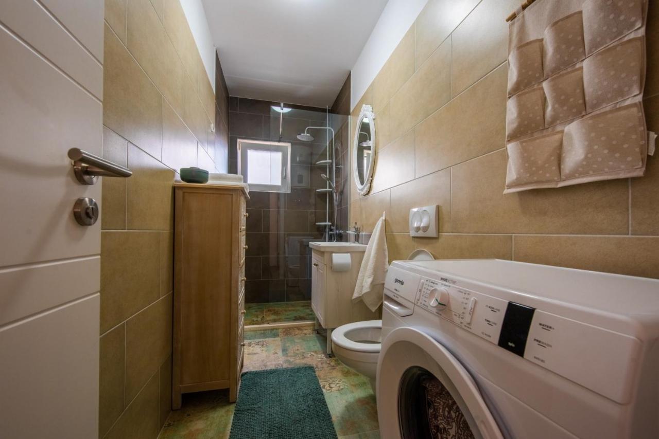 Apartman Paula Kaštela Exterior foto